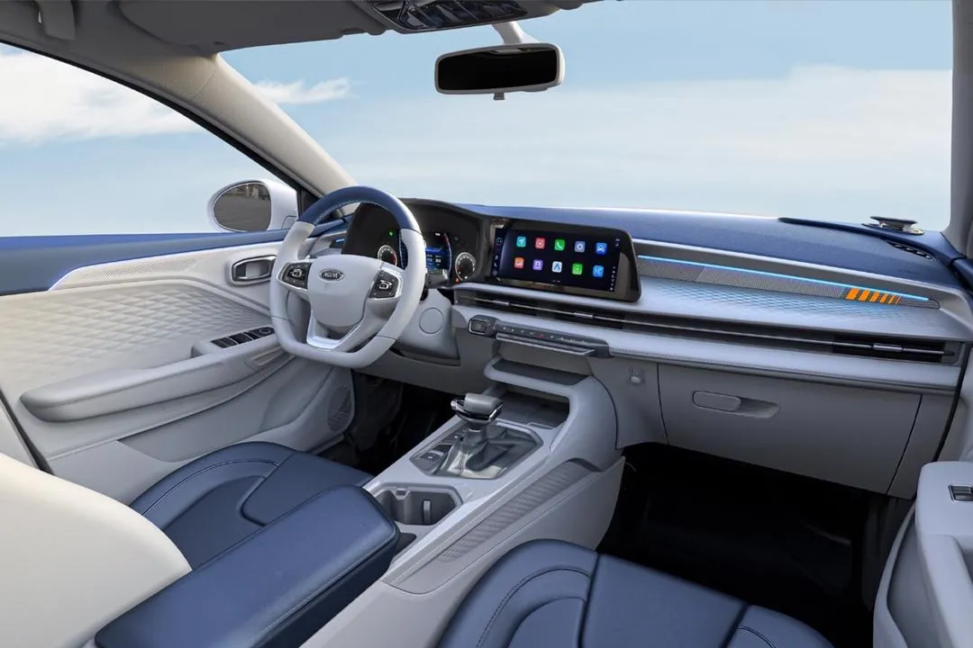 طراحی بی نظیر کابین ام وی ام ایکس ۳۳ کراس اتومات ( X33 Cross cvt)