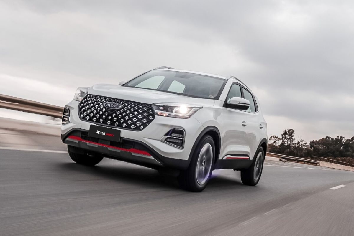 مقایسه ام‌وی‌ام X55 و تیگو ۷: کدام یک برای خانواده ایرانی مناسب‌تر است؟