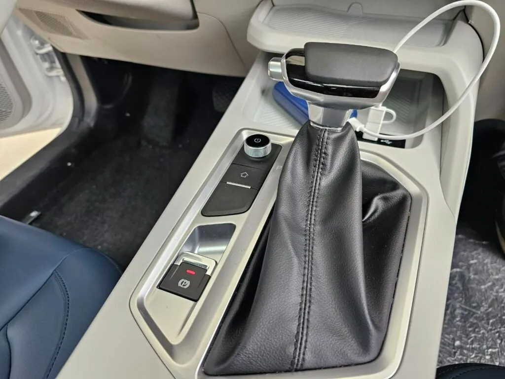 گیربکس CVT با 9 دنده مصنوعی ام وی ام ایکس ۳۳ کراس اتومات ( X33 Cross cvt)